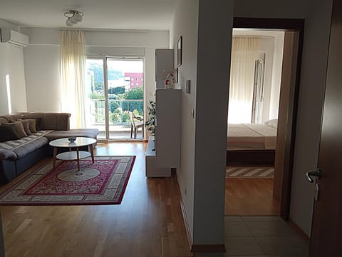 Living room, Photo of the whole room, Bedroom