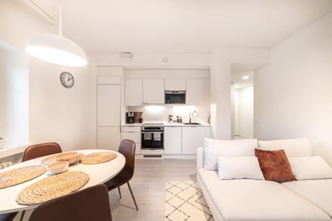 Kitchen or kitchenette, Living room