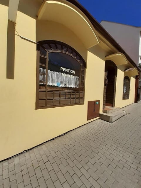 Facade/entrance, Property logo or sign