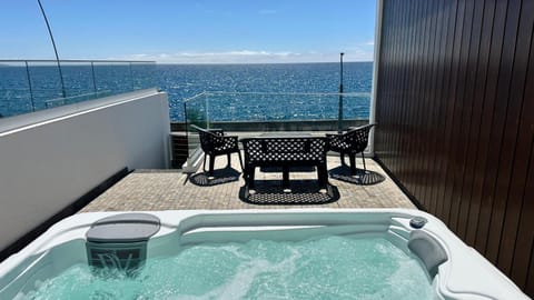 Hot Tub, Sea view