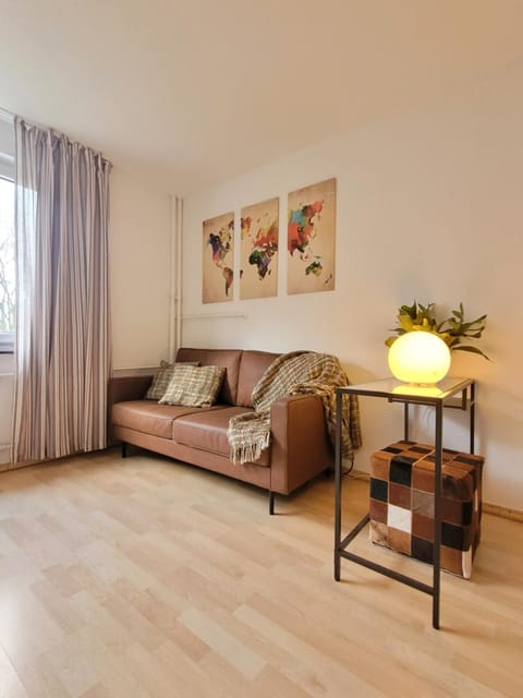 Living room, Business facilities, Seating area