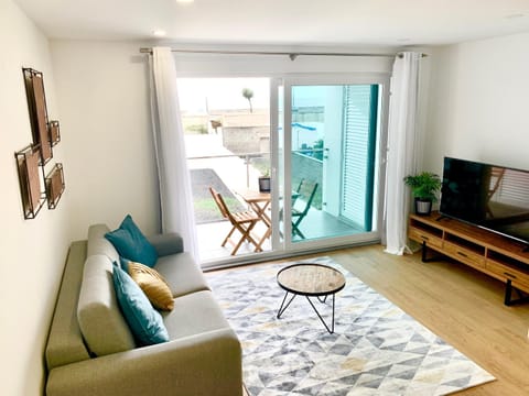 Balcony/Terrace, Living room