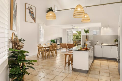 Kitchen or kitchenette, Living room, Dining area