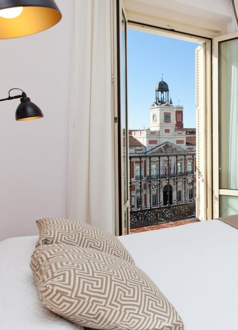 Nearby landmark, Bedroom