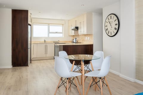 The Bay 804 Apartment in Cape Town