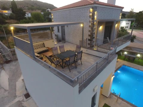 Balcony/Terrace, Pool view