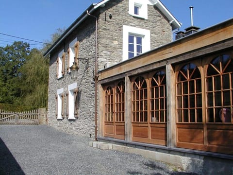 Gîte dix-huit House in Wallonia, Belgium