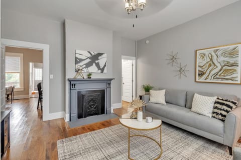 Recently Renovated Home in the Heart of Bellevue! home House in Bellevue