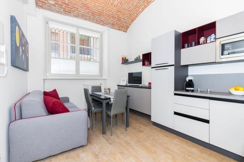 Kitchen or kitchenette, Living room