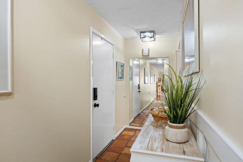 Beachfront Aldea 6 House in Belleair Beach