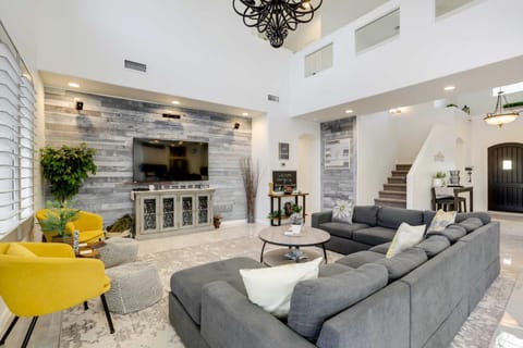 Modern Gem with Fire Pit 3 Mi to Goodyear Ballpark! House in Goodyear