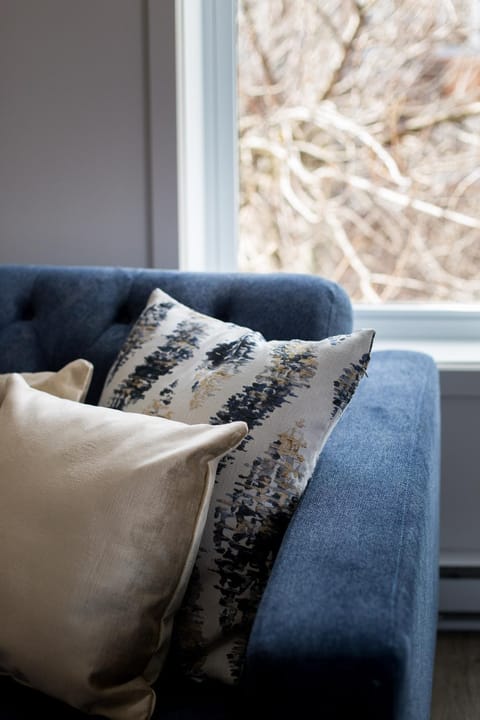 Living room, Decorative detail, Seating area