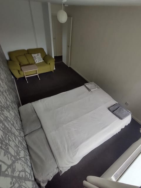 Homestay near a station and park Vacation rental in Birmingham