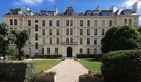 Property building, Garden