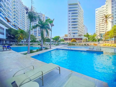 Day, Pool view, Swimming pool, sunbed