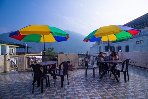 Day, People, View (from property/room), Balcony/Terrace, group of guests