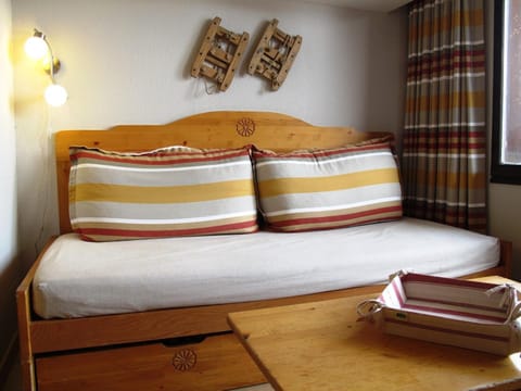 Studio cabine rénové avec balcon exposé Sud, à Avoriaz - FR-1-634-30 Cabin in Avoriaz