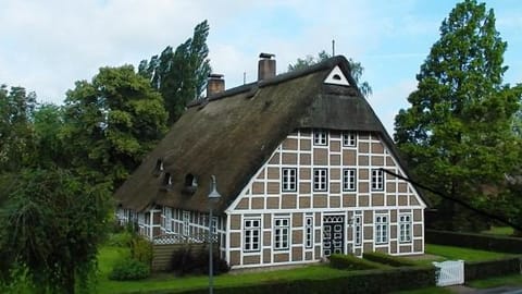 Property building, Street view