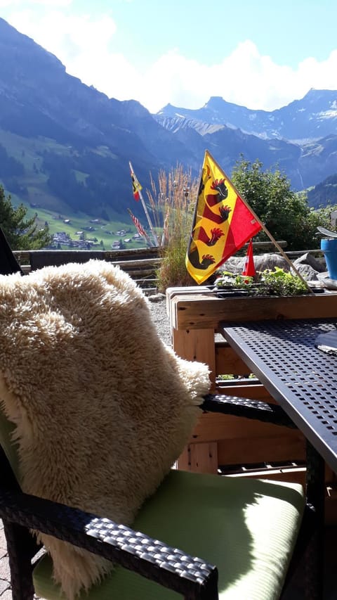 Chalet Gotthelf Gartenstudio, Ferien mit Hund Apartment in Adelboden