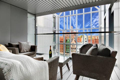 Balcony/Terrace, Living room