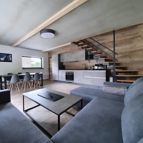 Kitchen or kitchenette, Living room, Seating area, Dining area, pet friendly