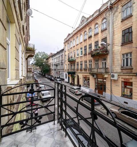 Day, City view, Street view, Parking