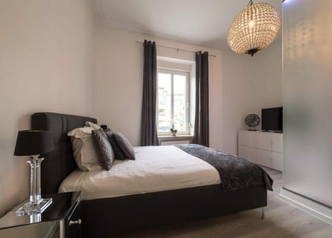 EXECUTIVE DOUBLE ROOM WITH EN-SUITE CITY CENTRE IN Guest House R1 Bed and Breakfast in Luxembourg