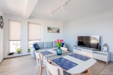Horyzont Apartamenty - Kapitański Mostek- BLISKO PORTU- Możliwosć wykupienia śniadania Apartment in West Pomeranian Voivodeship, Poland