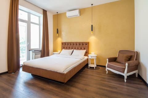 Bed, Balcony/Terrace, Bedroom, air conditioner