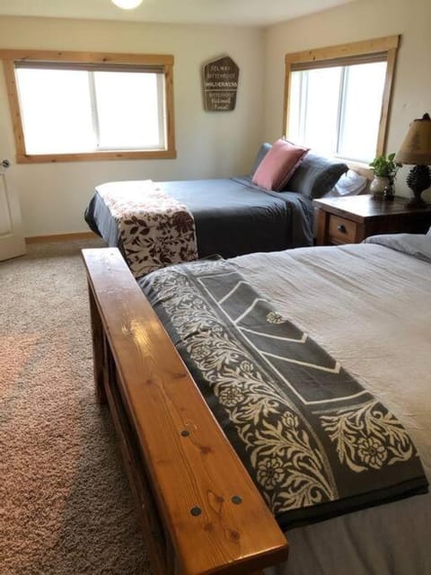 Stunning Views, Prime Location House in Idaho