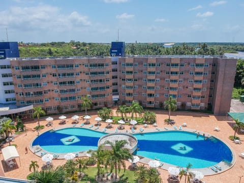 Property building, Day, Bird's eye view, Swimming pool