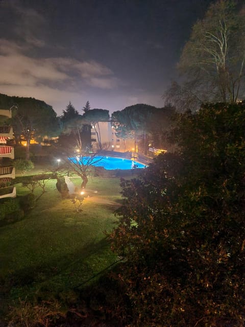 Night, Swimming pool