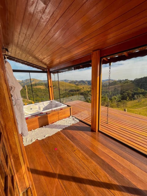 Patio, Hot Tub, Balcony/Terrace
