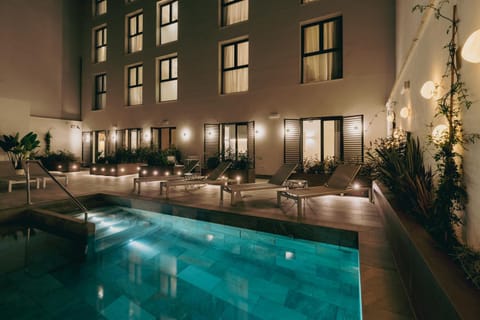 Patio, Solarium, Pool view, Swimming pool