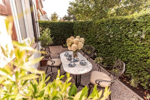 Authentieke vakantiewoning op 200 m van het strand House in De Panne