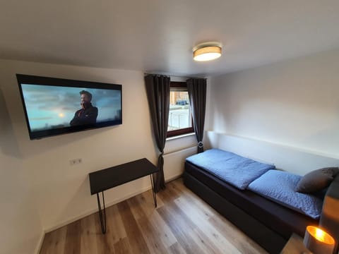 TV and multimedia, Photo of the whole room