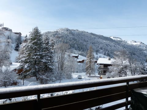 Appartement Chaleureux 3* 4 Pers. Proche Pistes - FR-1-304-272 Apartment in Manigod