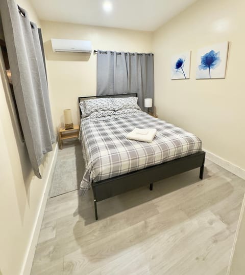 Cozy Private House near Miami Airport - Free parking - 01 House in Miami