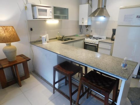 Kitchen or kitchenette, Breakfast