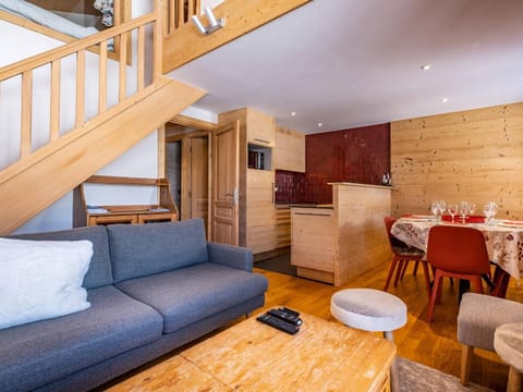 Grand appartement 3 chambres, mezzanine, balcon, proche pistes, parking couvert, Label Méribel - FR-1-355-198 Apartment in Les Allues