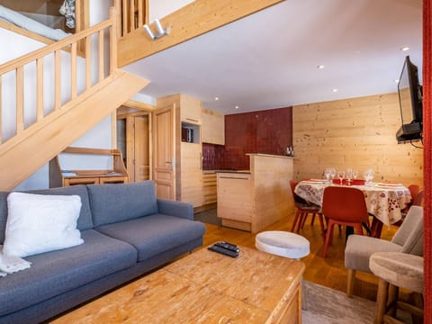 Grand appartement 3 chambres, mezzanine, balcon, proche pistes, parking couvert, Label Méribel - FR-1-355-198 Apartment in Les Allues