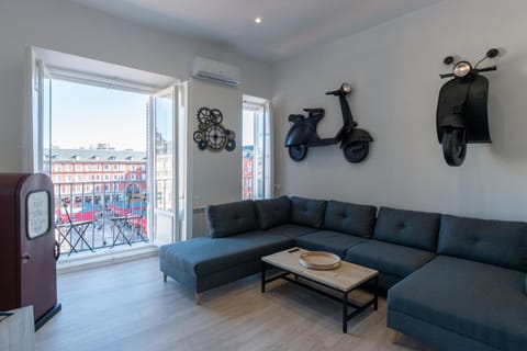 Balcony/Terrace, Living room