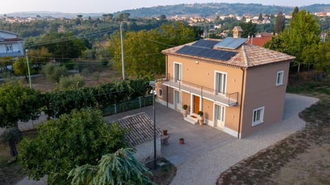 Property building, Bird's eye view