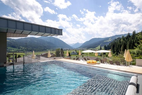 Spa and wellness centre/facilities, Pool view
