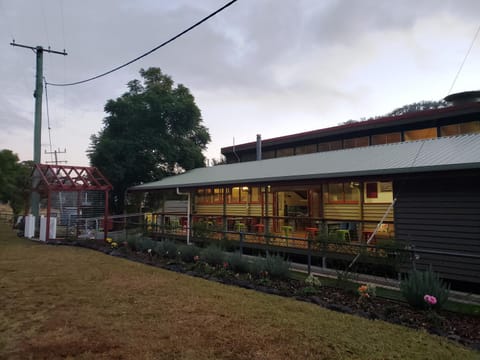 Patio, Restaurant/places to eat, Garden, Lobby or reception, Food and drinks, Garden view, Mountain view