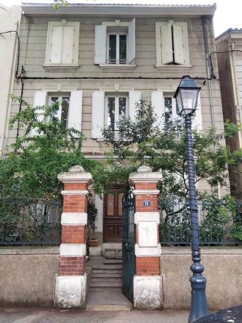 L'encre - T2 4 Personnes - Port 2' Plage10' Apartment in La Seyne-sur-Mer