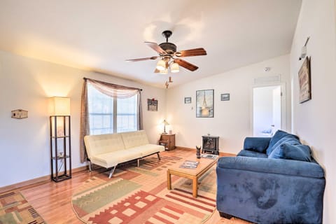 Quiet Tombstone Retreat about 3 Mi to Historic Dtwn! House in Tombstone