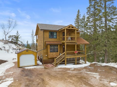 Whiskey Hills At Terry Peak House in North Lawrence