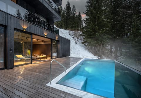 Property building, Swimming pool, Swimming pool