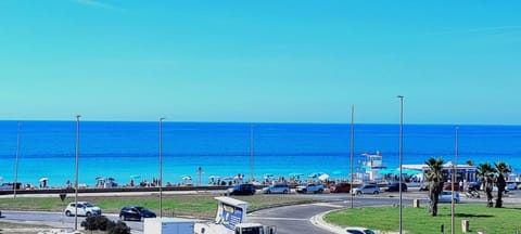 Neighbourhood, Beach, Sea view